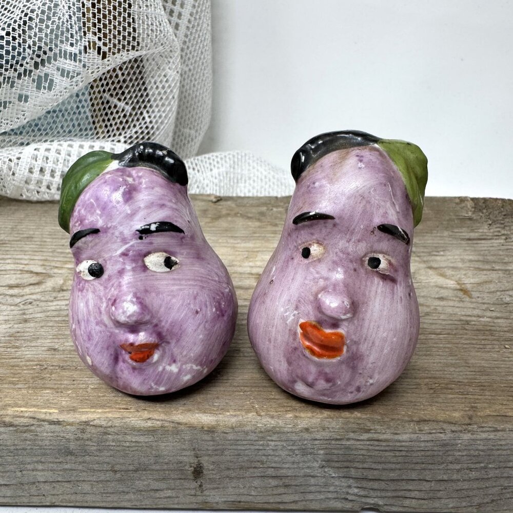 Vintage Hand-Painted Eggplant-Shaped Ceramic Salt & Pepper Shakers Japan Cork